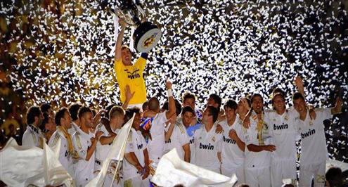 محاربو ريال مدريد يسقطون مقاتلي أتلتيكو بأربع طعنات لينتزعوا عرش أوروبا 